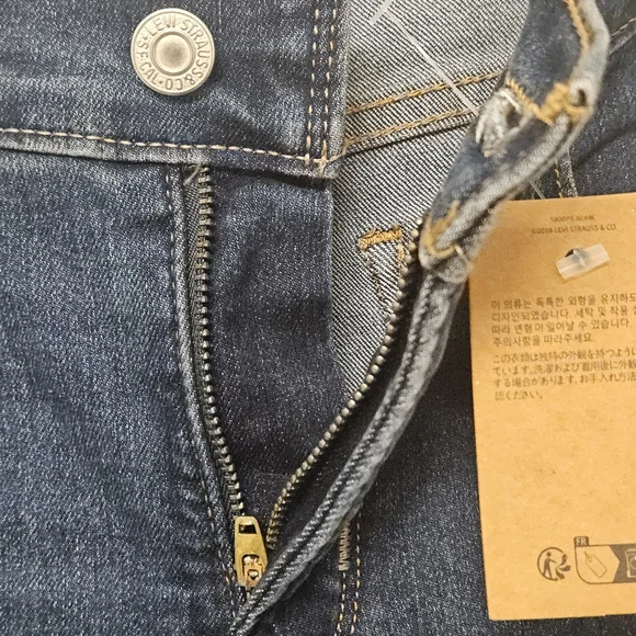 LEVIS 318 SHAPING WIDE LEG JEANS WOMEN'S SIZE 28 - Picture 3 of 6